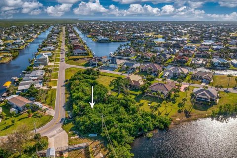 Terreno en venta en Punta Gorda, Florida № 1147856 - foto 2