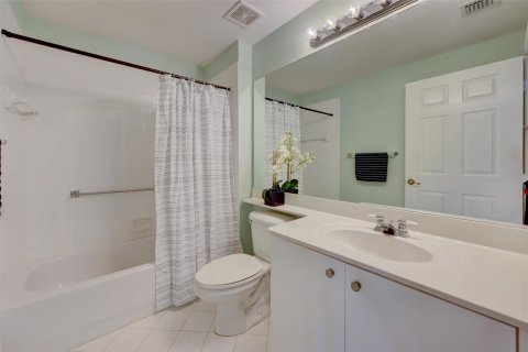 Condominio en venta en Tamarac, Florida, 2 dormitorios, 102.29 m2 № 914267 - foto 22