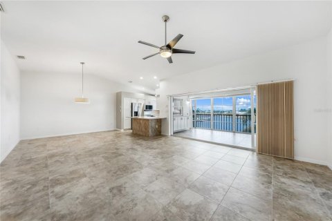 Condominio en venta en Punta Gorda, Florida, 3 dormitorios, 170.01 m2 № 1126536 - foto 4