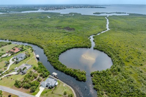 Casa en venta en Port Charlotte, Florida, 3 dormitorios, 188.68 m2 № 1201929 - foto 3