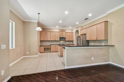 Casa en venta en Land O' Lakes, Florida, 5 dormitorios, 272.48 m2 № 1145163 - foto 15