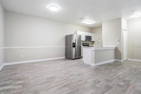 Condo in Tampa, Florida, 1 bedroom  № 1379707 - photo 13