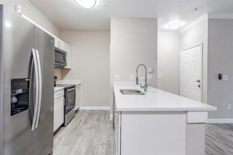 Condo in Tampa, Florida, 1 bedroom  № 1379707 - photo 12