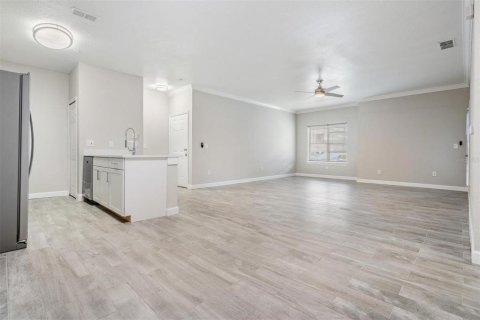 Condo in Tampa, Florida, 1 bedroom  № 1379707 - photo 7