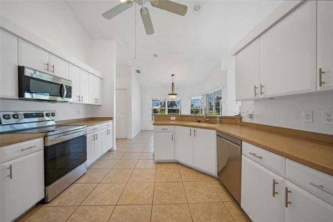 Villa ou maison à vendre à Punta Gorda, Floride: 3 chambres, 183.76 m2 № 1303296 - photo 8