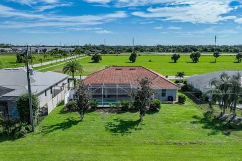 Villa ou maison à vendre à Punta Gorda, Floride: 3 chambres, 183.76 m2 № 1303296 - photo 22