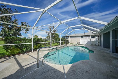 Villa ou maison à vendre à Punta Gorda, Floride: 3 chambres, 183.76 m2 № 1303296 - photo 18