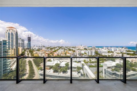 Condo in Miami Beach, Florida, 4 bedrooms  № 726102 - photo 10