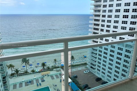 Condominio en venta en Fort Lauderdale, Florida, 2 dormitorios, 169.18 m2 № 1077656 - foto 6