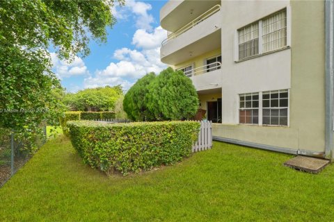 Condominio en venta en Miami, Florida, 2 dormitorios, 97.55 m2 № 1418756 - foto 15