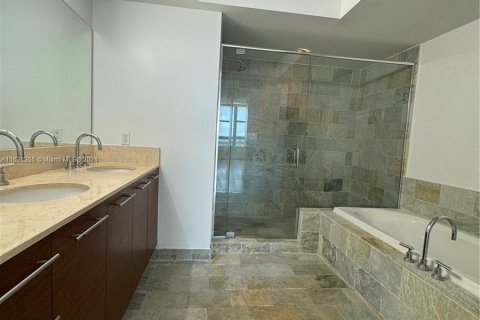 Condominio en venta en Sunrise, Florida, 3 dormitorios, 118.08 m2 № 1310794 - foto 11