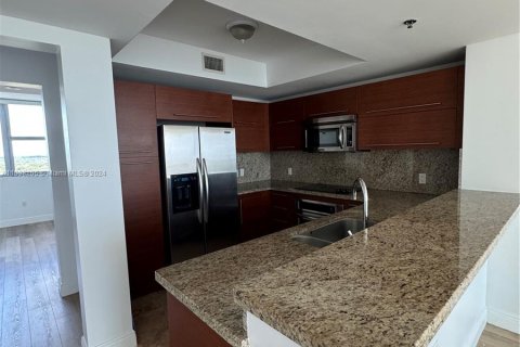 Condo in Sunrise, Florida, 3 bedrooms  № 1310794 - photo 14