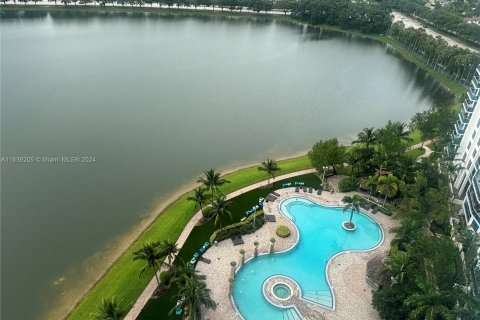 Condo in Sunrise, Florida, 3 bedrooms  № 1310794 - photo 1