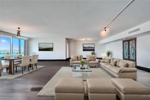 Condominio en venta en Fort Lauderdale, Florida, 4 dormitorios, 388.98 m2 № 1310791 - foto 15