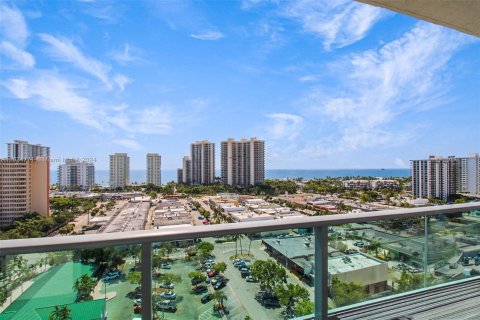 Condominio en venta en Fort Lauderdale, Florida, 4 dormitorios, 388.98 m2 № 1310791 - foto 18