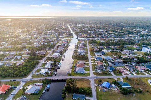 Terreno en venta en Port Charlotte, Florida № 1217820 - foto 13