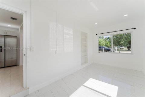 Casa en venta en Hollywood, Florida, 3 dormitorios, 80.55 m2 № 1352211 - foto 12