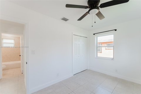 Casa en venta en Hollywood, Florida, 3 dormitorios, 80.55 m2 № 1352211 - foto 19