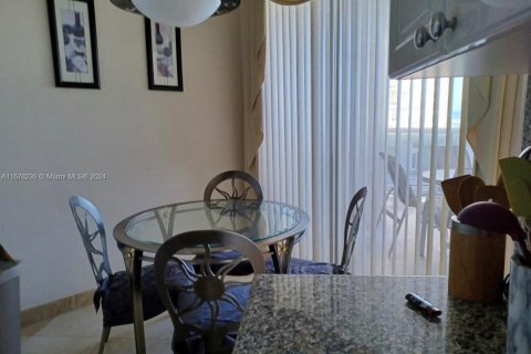 Copropriété à louer à Sunny Isles Beach, Floride: 2 chambres, 169.08 m2 № 1147096 - photo 16