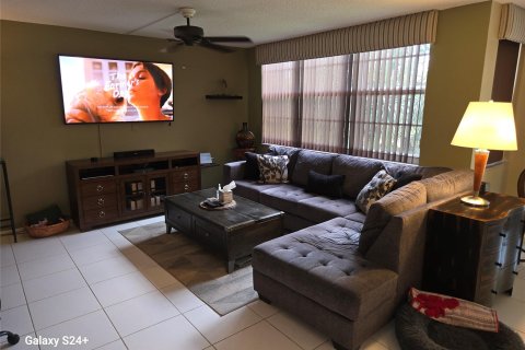 Condominio en venta en Pompano Beach, Florida, 3 dormitorios, 150.5 m2 № 1207327 - foto 15