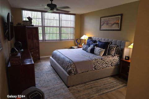 Condominio en venta en Pompano Beach, Florida, 3 dormitorios, 150.5 m2 № 1207327 - foto 13