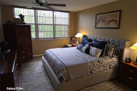 Condominio en venta en Pompano Beach, Florida, 3 dormitorios, 150.5 m2 № 1207327 - foto 9