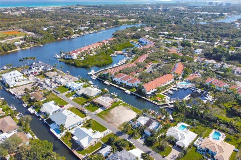 Casa en venta en Palm Beach Gardens, Florida, 138.52 m2 № 272155 - foto 18