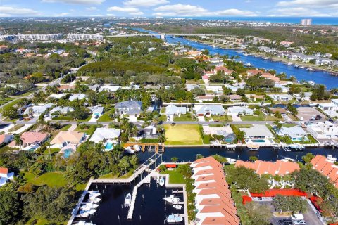 Casa en venta en Palm Beach Gardens, Florida, 138.52 m2 № 272155 - foto 13