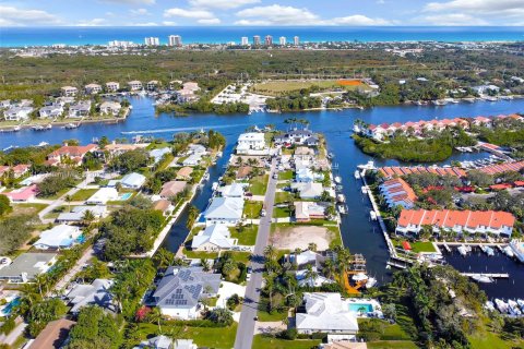 Casa en venta en Palm Beach Gardens, Florida, 138.52 m2 № 272155 - foto 16