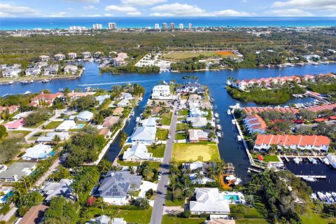 Casa en venta en Palm Beach Gardens, Florida, 138.52 m2 № 272155 - foto 17