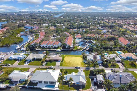 Casa en venta en Palm Beach Gardens, Florida, 138.52 m2 № 272155 - foto 3