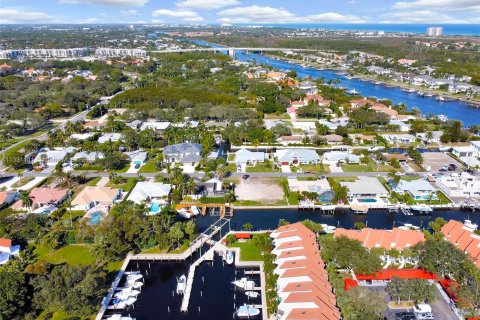Casa en venta en Palm Beach Gardens, Florida, 138.52 m2 № 272155 - foto 12