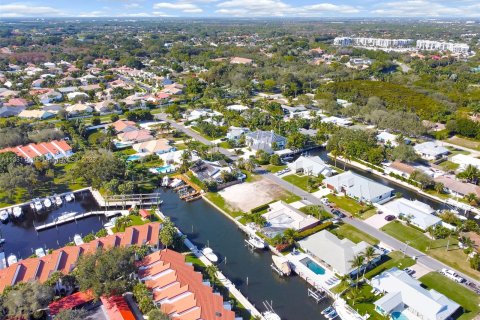 Casa en venta en Palm Beach Gardens, Florida, 138.52 m2 № 272155 - foto 8