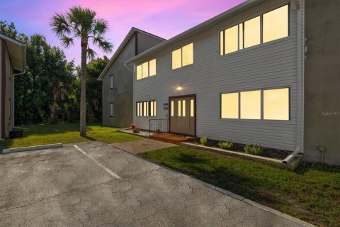 Copropriété à vendre à Punta Gorda, Floride: 2 chambres, 97.18 m2 № 1169057 - photo 3