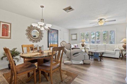 Copropriété à vendre à Punta Gorda, Floride: 2 chambres, 97.18 m2 № 1169057 - photo 10