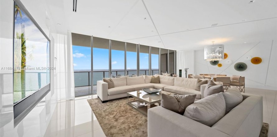 Condominio en Bal Harbour, Florida, 4 dormitorios  № 1419839