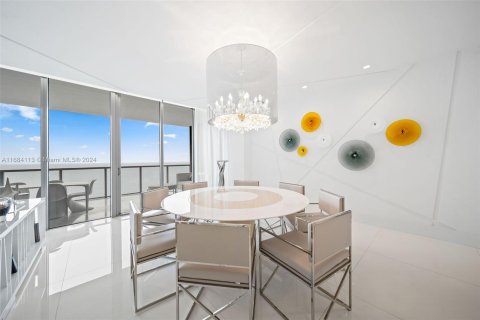 Condominio en venta en Bal Harbour, Florida, 4 dormitorios, 330.36 m2 № 1419839 - foto 6