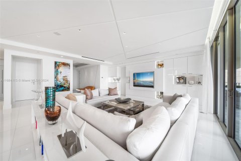 Condominio en venta en Bal Harbour, Florida, 4 dormitorios, 330.36 m2 № 1419839 - foto 3