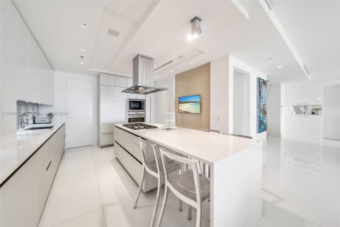 Condominio en venta en Bal Harbour, Florida, 4 dormitorios, 330.36 m2 № 1419839 - foto 12