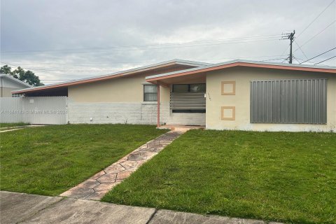 Casa en venta en Miami, Florida, 3 dormitorios, 107.95 m2 № 1419840 - foto 1