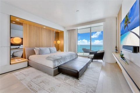 Condominio en venta en Bal Harbour, Florida, 2 dormitorios, 234.67 m2 № 1418556 - foto 10