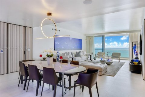 Condominio en venta en Bal Harbour, Florida, 2 dormitorios, 234.67 m2 № 1418556 - foto 4