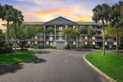 Condominio en venta en Davie, Florida, 2 dormitorios, 128.67 m2 № 1135584 - foto 1