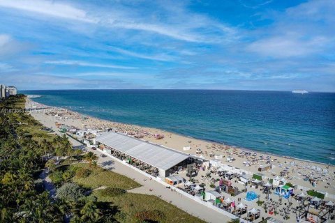 Condo in Miami Beach, Florida, 1 bedroom  № 1395931 - photo 7