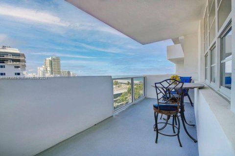 Copropriété à vendre à Miami Beach, Floride: 1 chambre, 81.75 m2 № 1395931 - photo 1