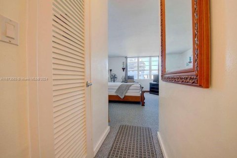 Copropriété à vendre à Miami Beach, Floride: 1 chambre, 81.75 m2 № 1395931 - photo 17