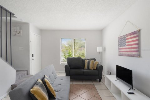 Townhouse in Tampa, Florida 2 bedrooms, 86.96 sq.m. № 1403270 - photo 9