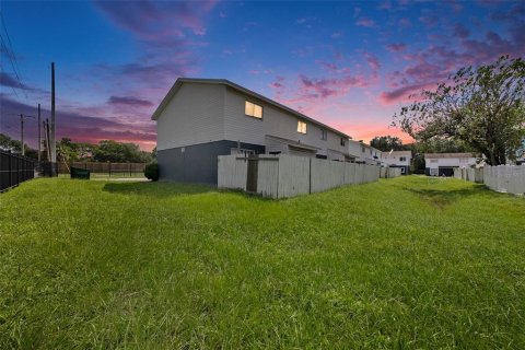 Touwnhouse à vendre à Tampa, Floride: 2 chambres, 86.96 m2 № 1403270 - photo 4