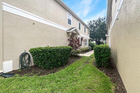 Townhouse in Saint Cloud, Florida 2 bedrooms, 122.26 sq.m. № 1297482 - photo 6