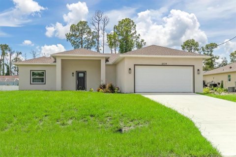 House in North Port, Florida 3 bedrooms, 157.28 sq.m. № 1374620 - photo 1